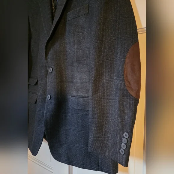 Van Heusen Navy Blazer with Brown Details - Picture 3 of 6